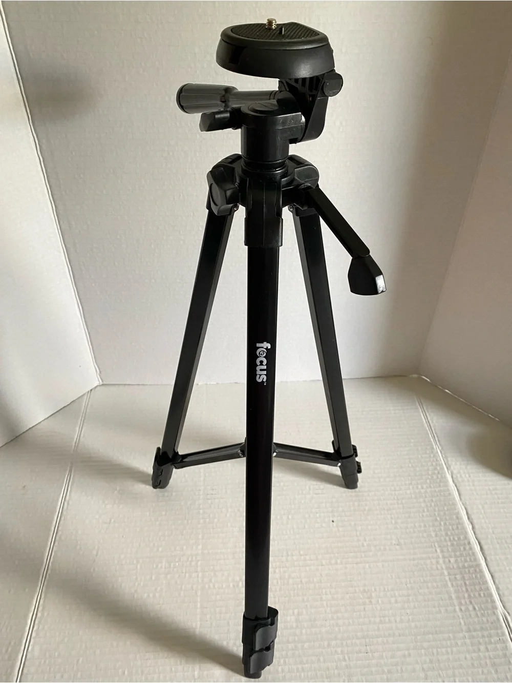 Focus Adjustable Camera Tripod w/ Pan Tilt Head & Quick Release Mount
